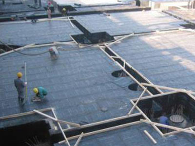 js防水涂料由柔性高分子液体材料和刚性无机粉末材料组成